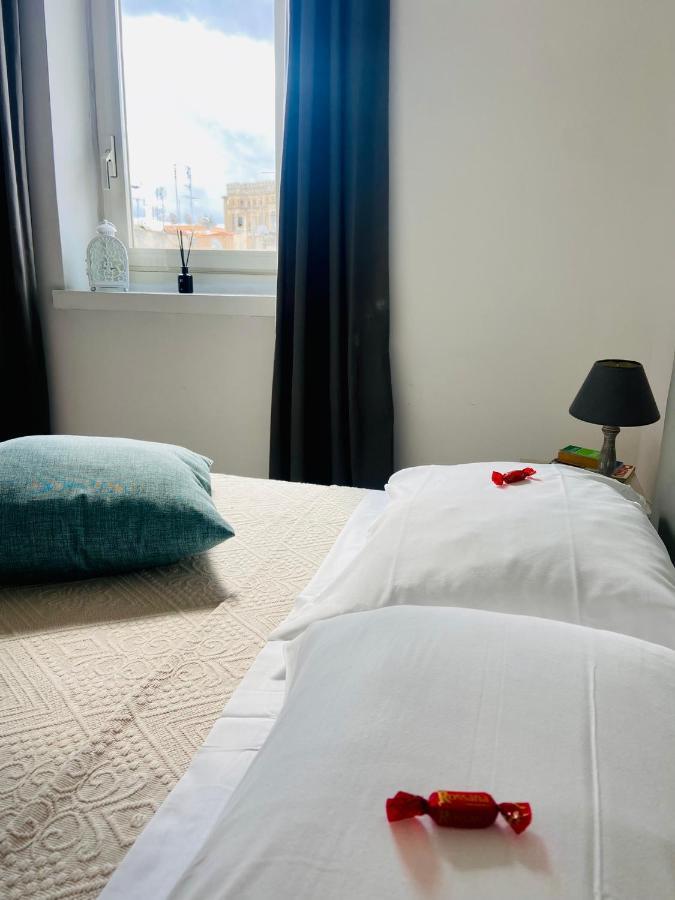 Homestay Your Vatican Terrace *